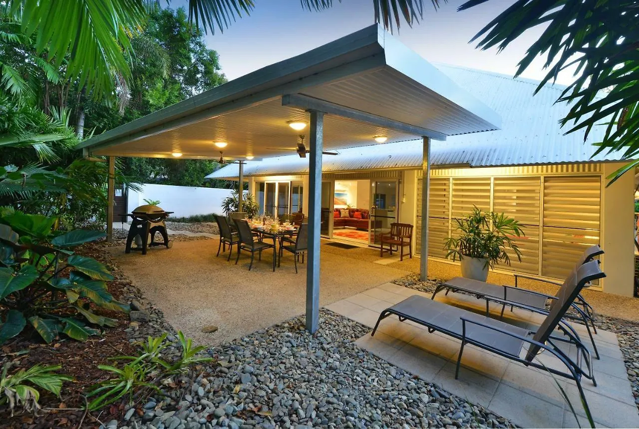 Serenity Port Douglas Villa Holiday home