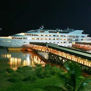 vintage-luxury-yacht.yangonhotels.org/